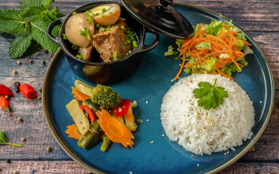 CÒM THIT HEO KHO de Chez Banoi