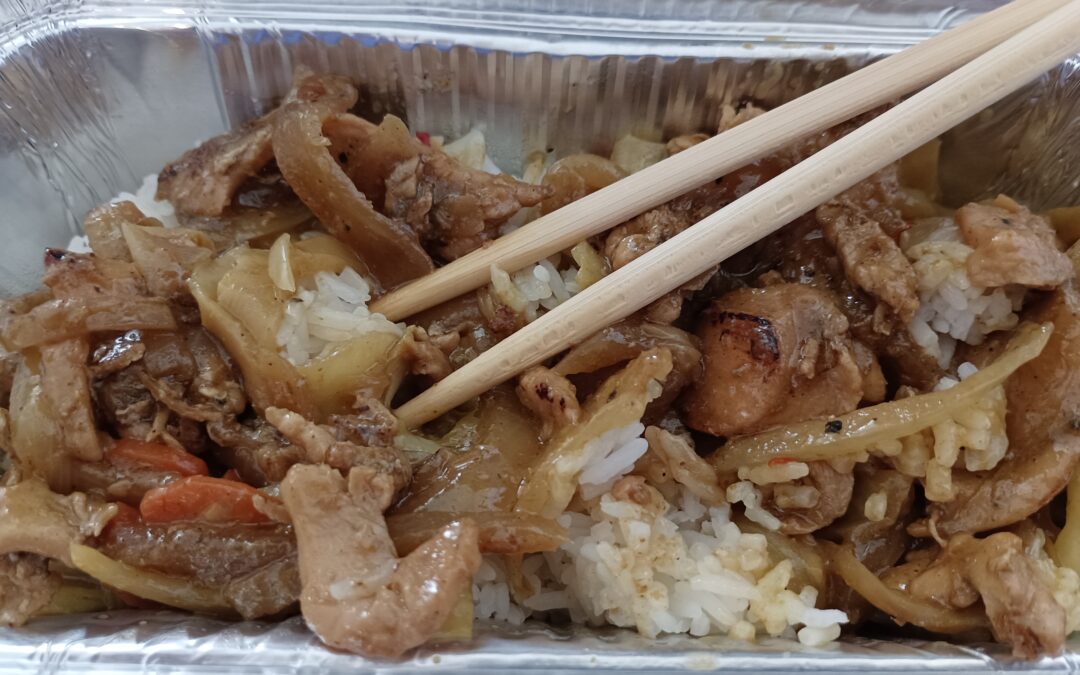 Wok de poulet curry vietnamien