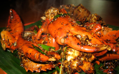 Le chili crab, plat emblématique de Singapour
